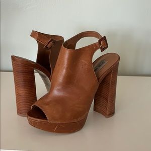 Steve Madden sling a kid peep toe heels